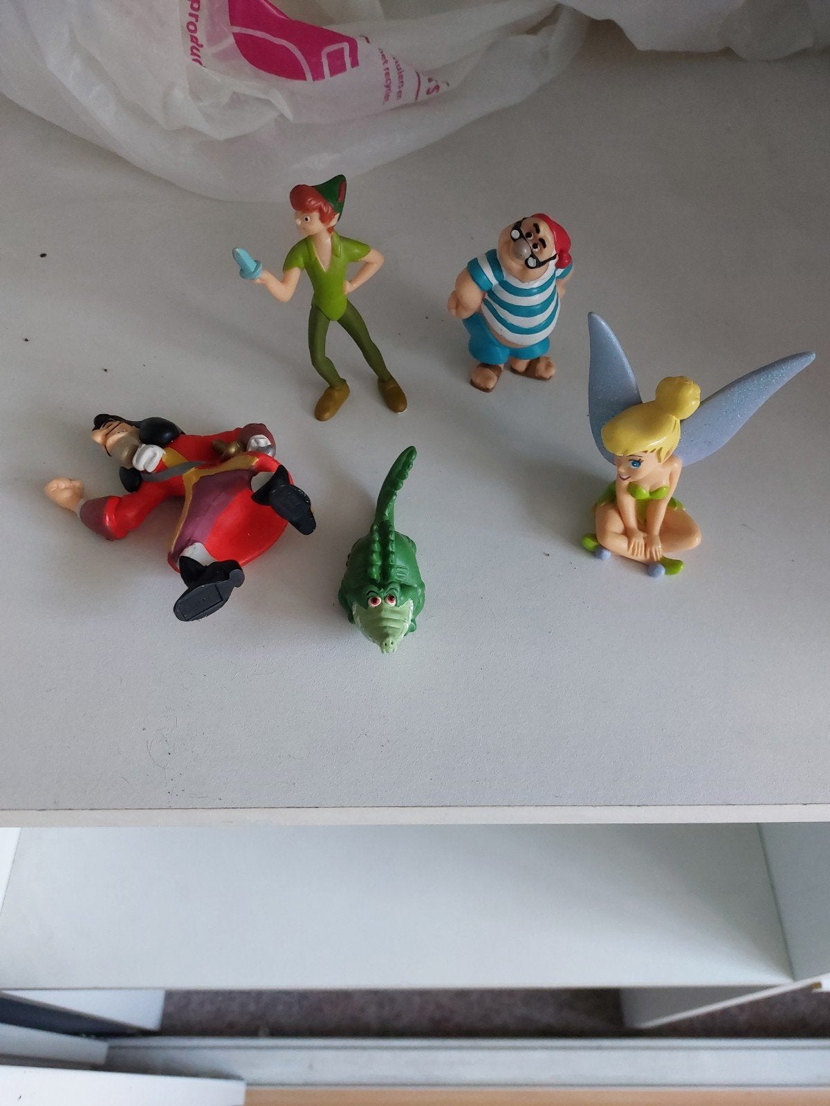 Disney peter pan setje, Ophalen of Verzenden, Peter Pan of Pinokkio, Zo goed als nieuw, Beeldje of Figuurtje