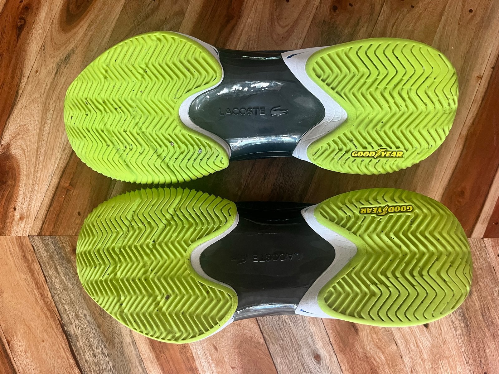 Lacoste tennis/padelschoenen maat 46. Zo goed als nieuw!, Ophalen of Verzenden, Zo goed als nieuw, Wit, Sneakers of Gympen