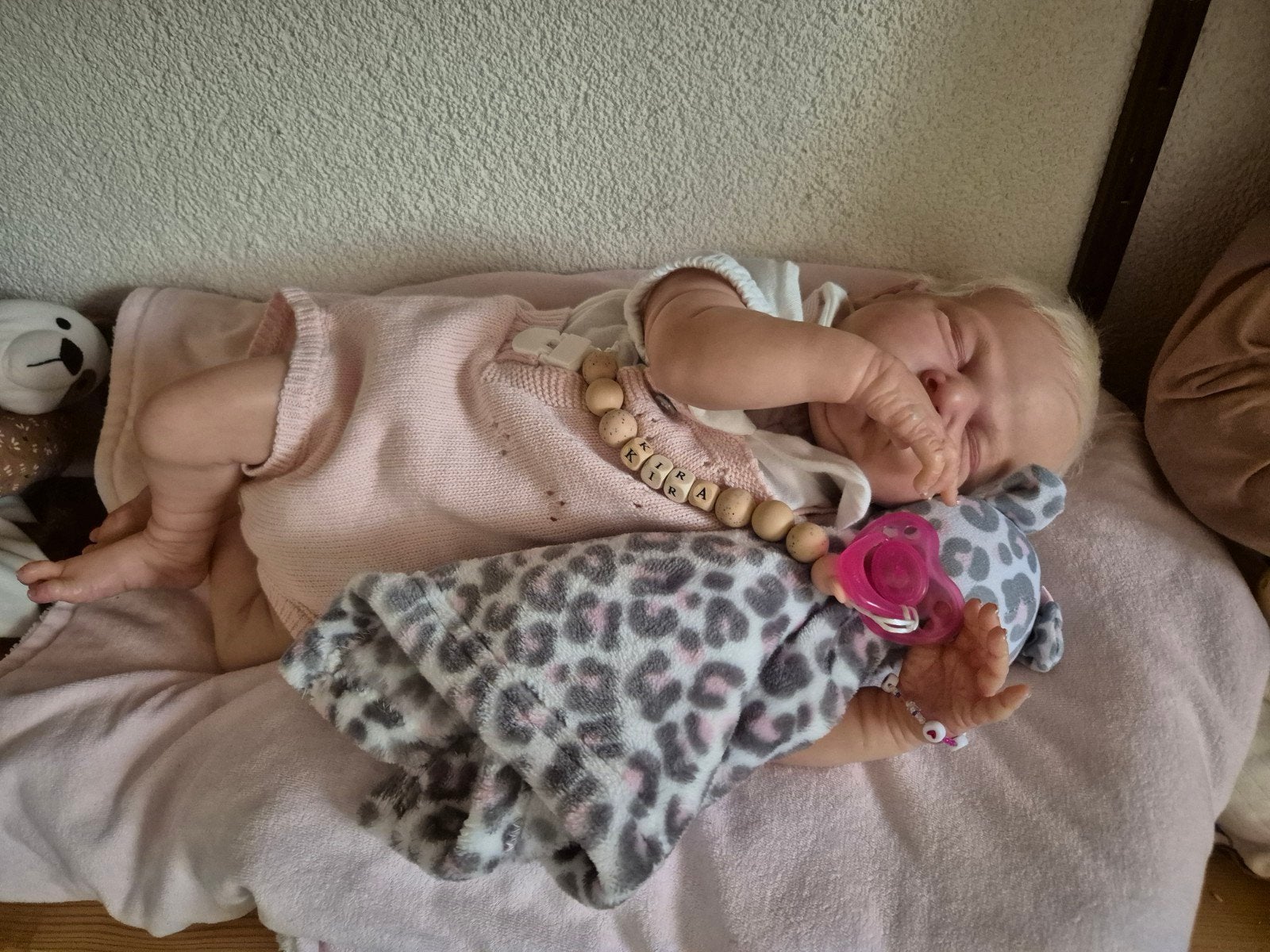 Realistische Reborn Babypop - Kira, Ophalen of Verzenden, Zo goed als nieuw, Babypop