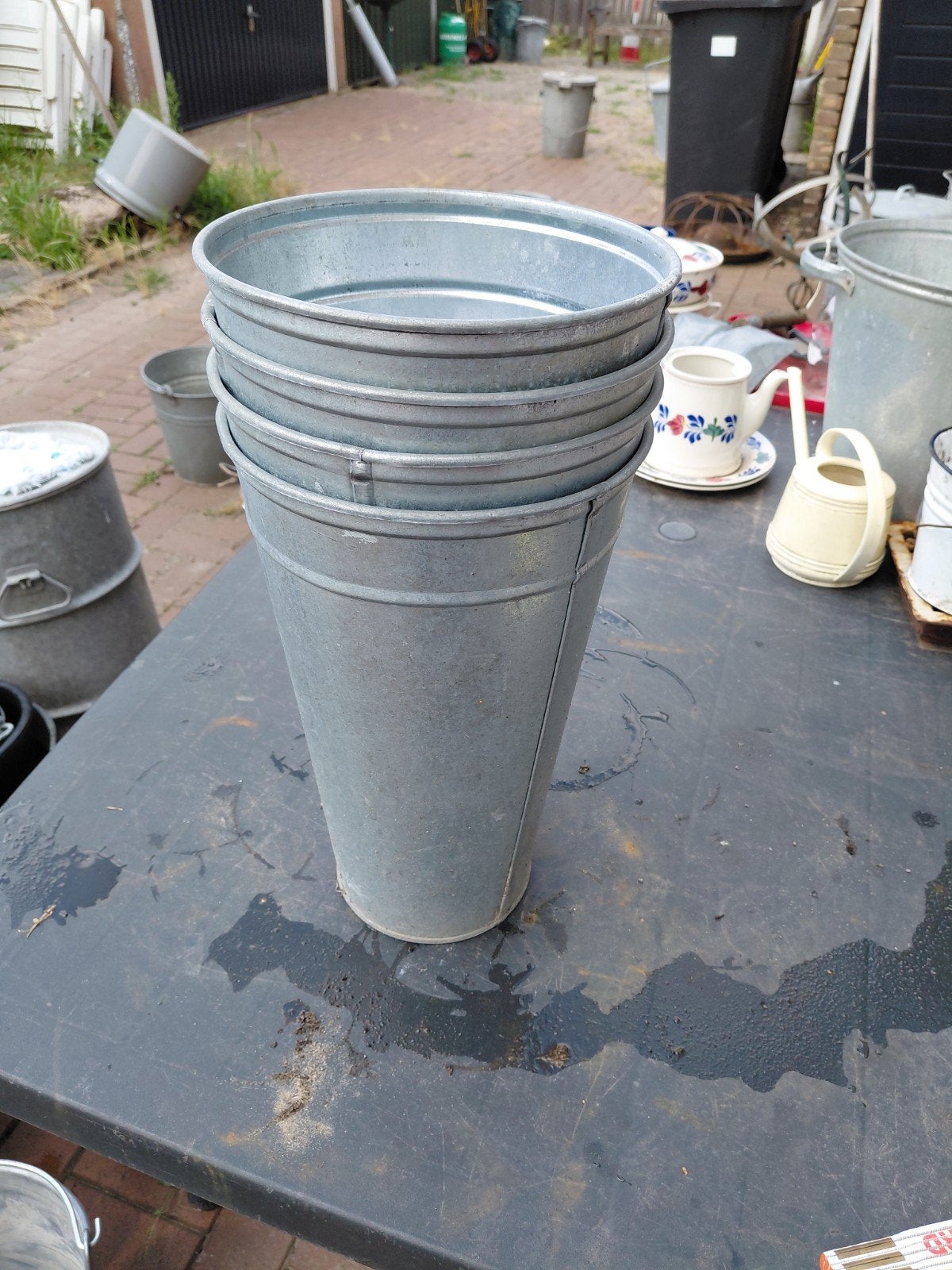4 zinken vazen/bloempotten, Ophalen of Verzenden