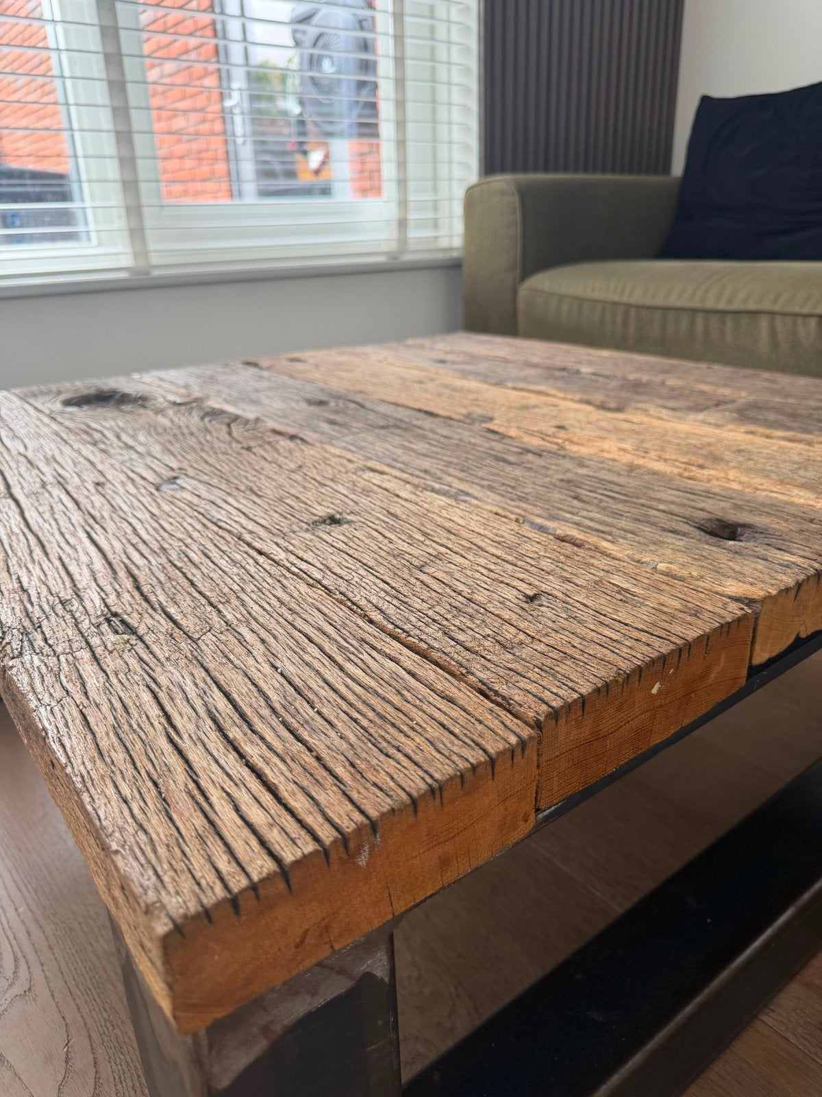 Robuuste industriële salontafel van wagonplanken, Huis en Inrichting, Tafels | Salontafels, Ophalen, Vierkant, 50 tot 100 cm, 5 – 50