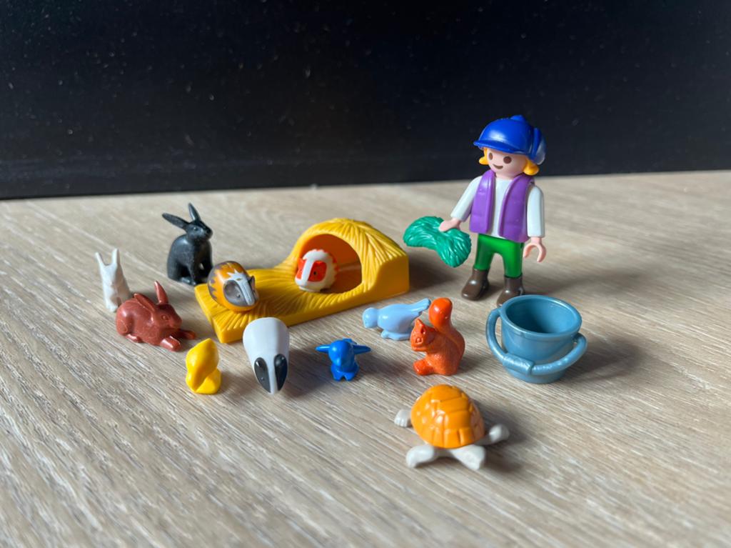 Playmobil meisje met knaagdieren konijn - cavia, Ophalen of Verzenden, Zo goed als nieuw