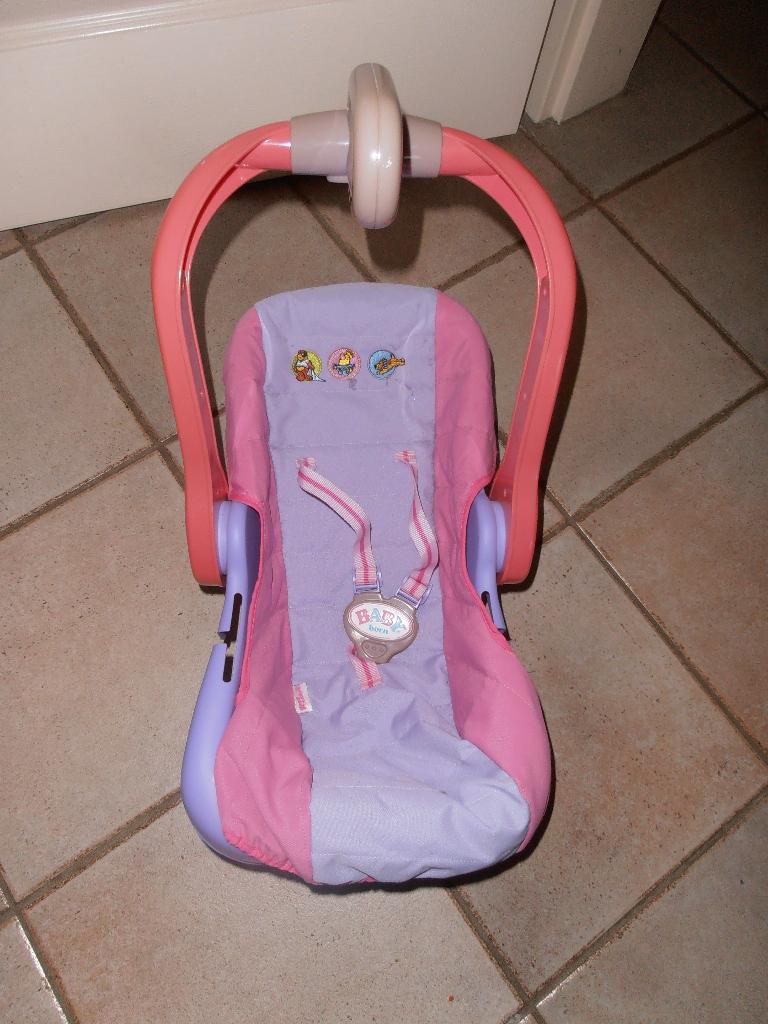 babyborn maxi-cosy, Ophalen of Verzenden, Gebruikt, Babypop