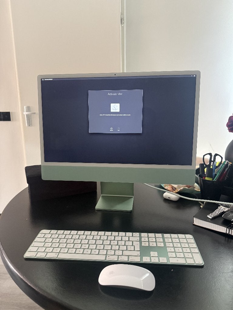 Apple iMac 24 inch (2021) M1 - Zo goed als nieuw, Computers en Software, IMac, Zo goed als nieuw, 256 GB SSD, Onbekend
