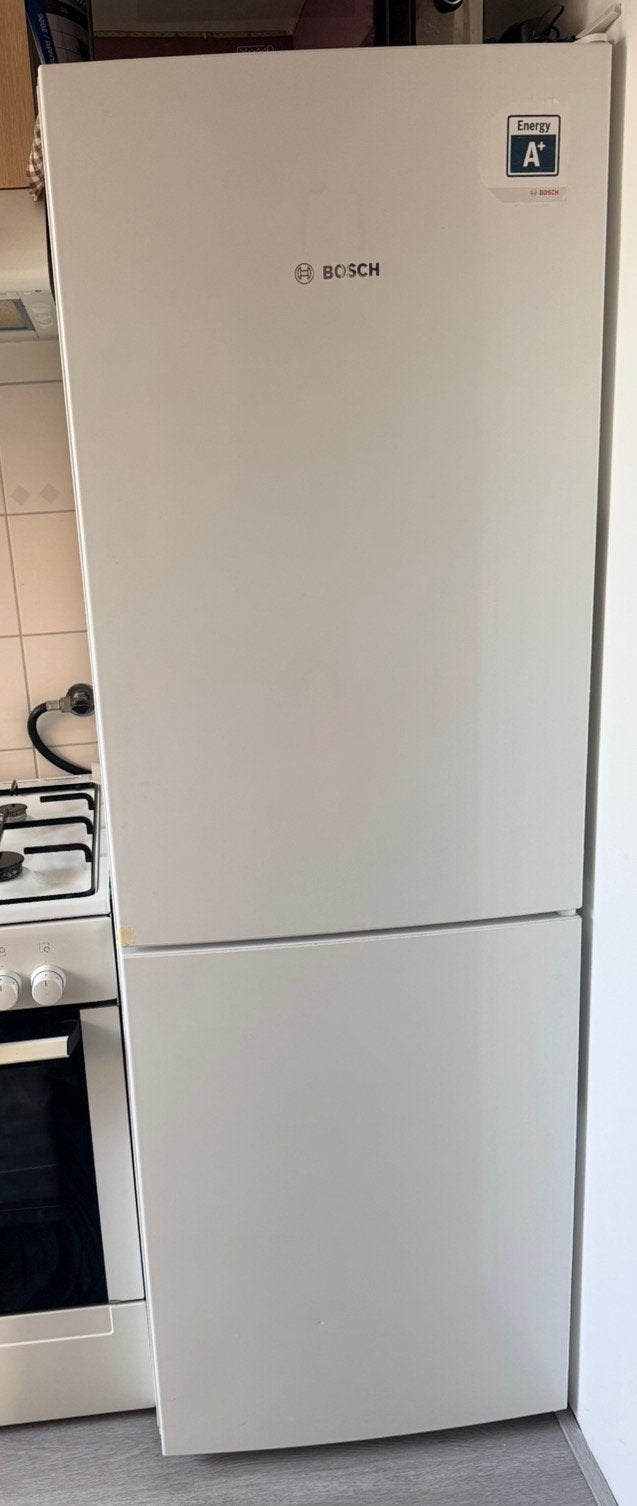 Bosch koelkast met diepvries, Witgoed en Apparatuur, Koelkasten en IJskasten, Ophalen, Gebruikt, 200 liter of meer, 60 cm of meer