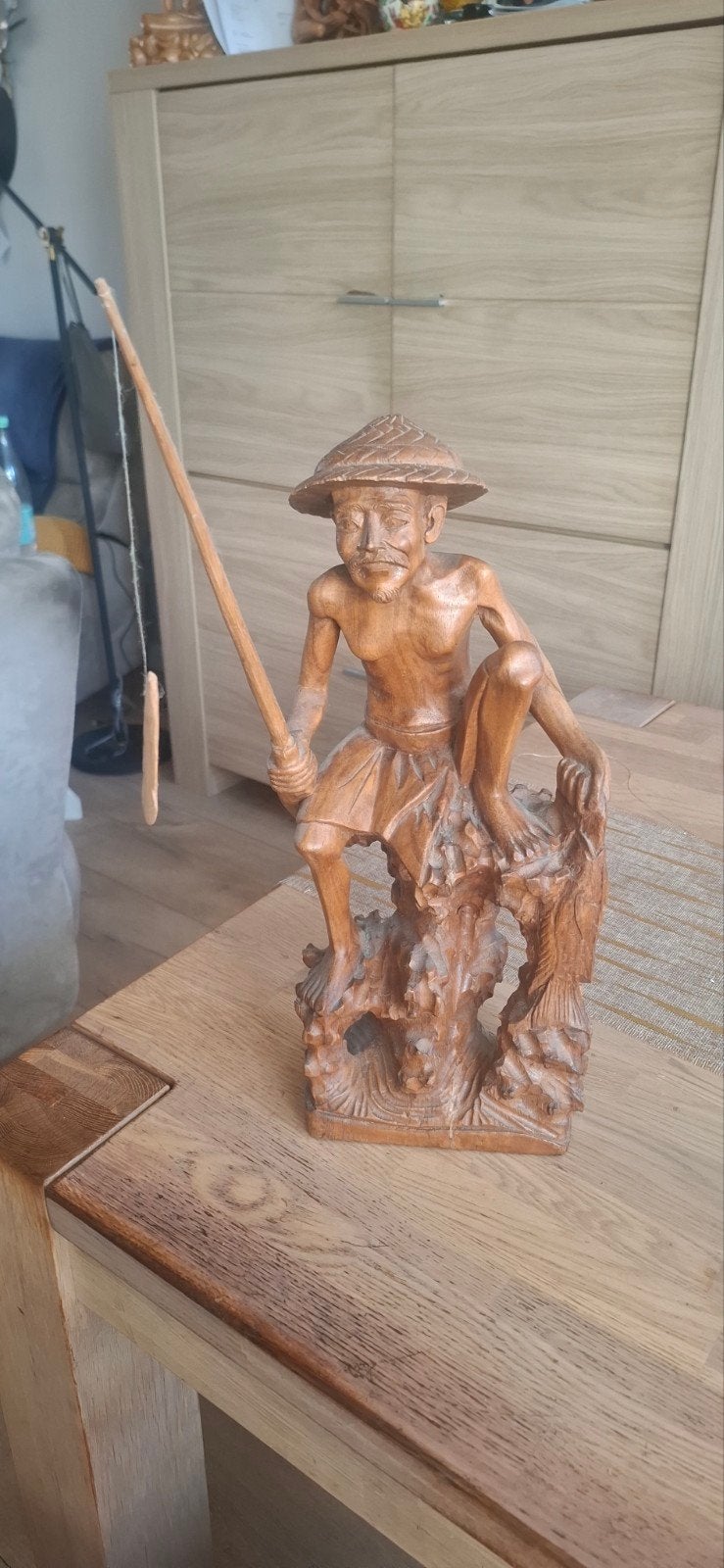 Houten beeld visser met vishengel, Ophalen, Handgemaakt, 20 - 50 cm, Beeld