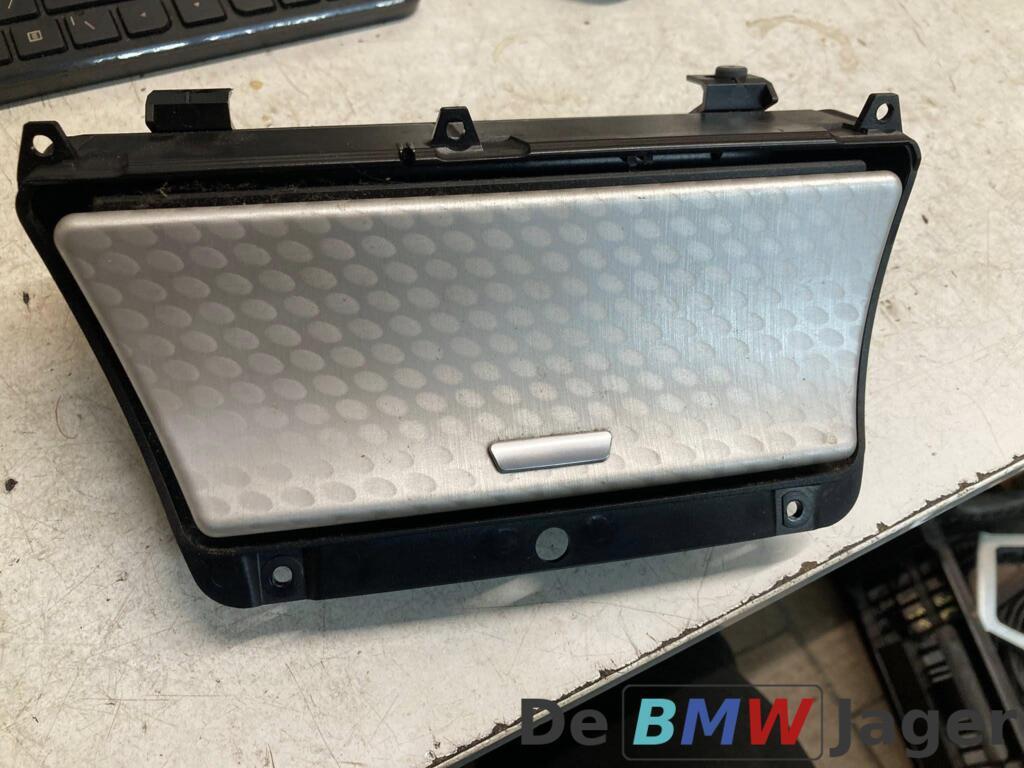 Asbak voor BMW X3 E83 3411706