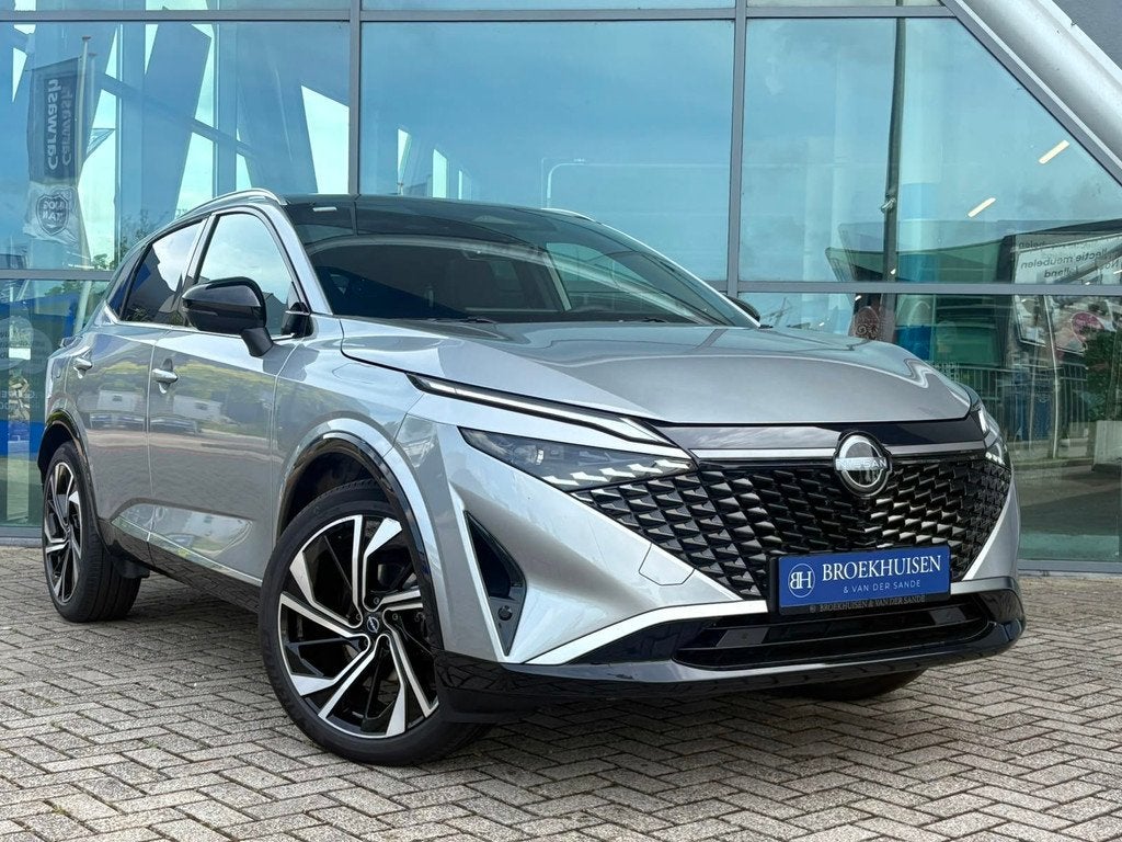 Nissan Qashqai 1.3 MHEV Xtronic Tekna Plus 158pk Massage sto, Zwart, 4 cilinders, Bedrijf, Hybride Elektrisch/Benzine