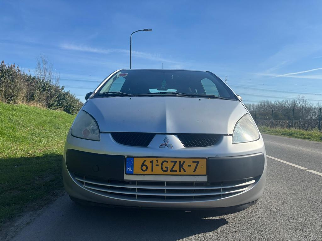 Mitsubishi Colt Mitsubishi Colt 1.1 Silverline | 2008 | 104., Auto's, Voorwielaandrijving, Stof, Gebruikt, Origineel Nederlands