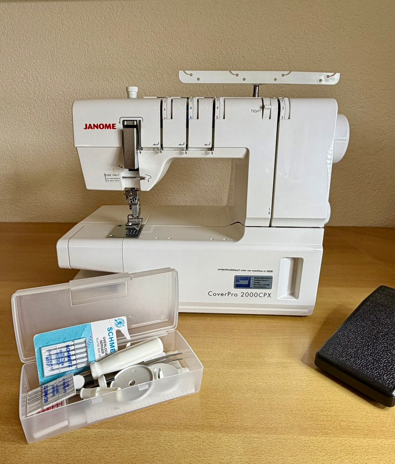 Janome CoverPro 2000CPX Coversteekmachine ZGAN met onderhoud, Ophalen of Verzenden, Zo goed als nieuw, Naaimachine, Janome