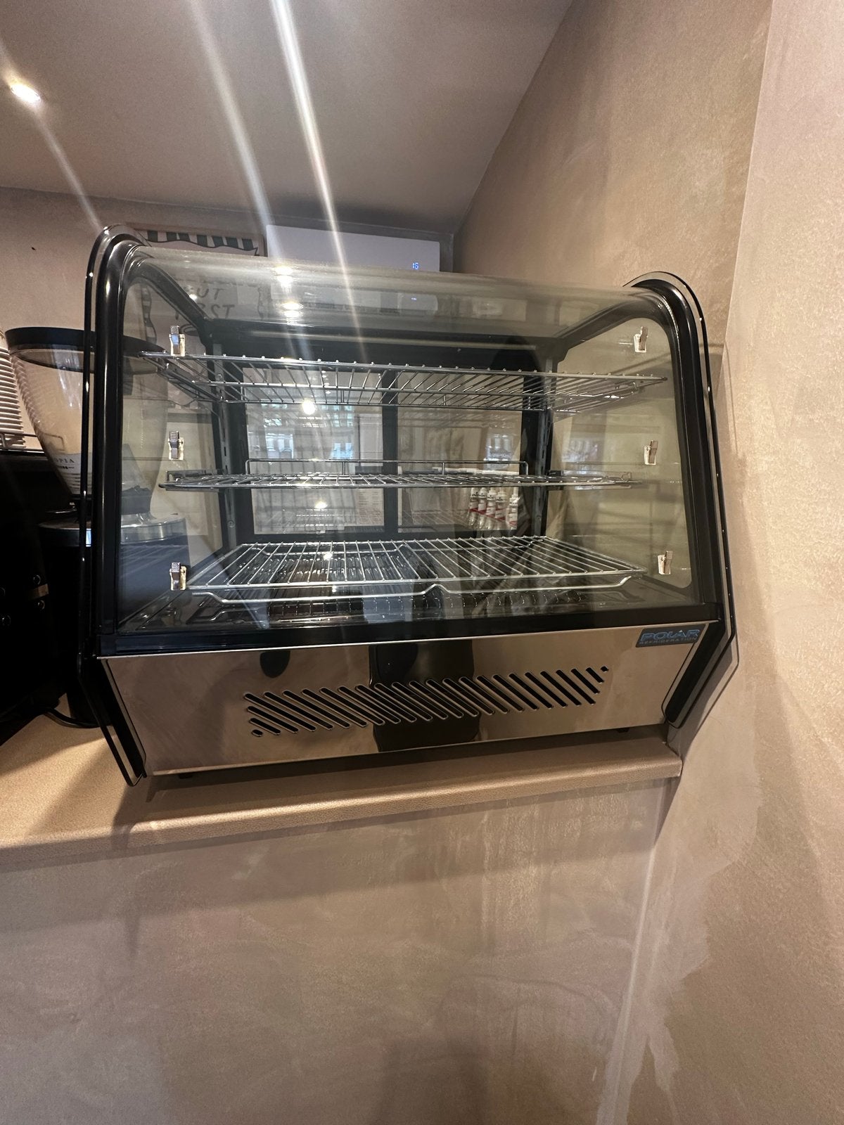Polar Koelvitrine - Gebaksvitrine  voor horeca en winkels, Zonder vriesvak, 75 tot 100 liter, Zo goed als nieuw, 45 tot 60 cm
