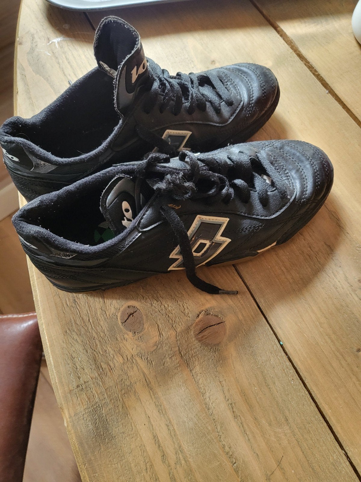 Lotto zaalvoetbalschoenen - Maat 38, Maat XS of kleiner, Ophalen of Verzenden, Gebruikt, Schoenen