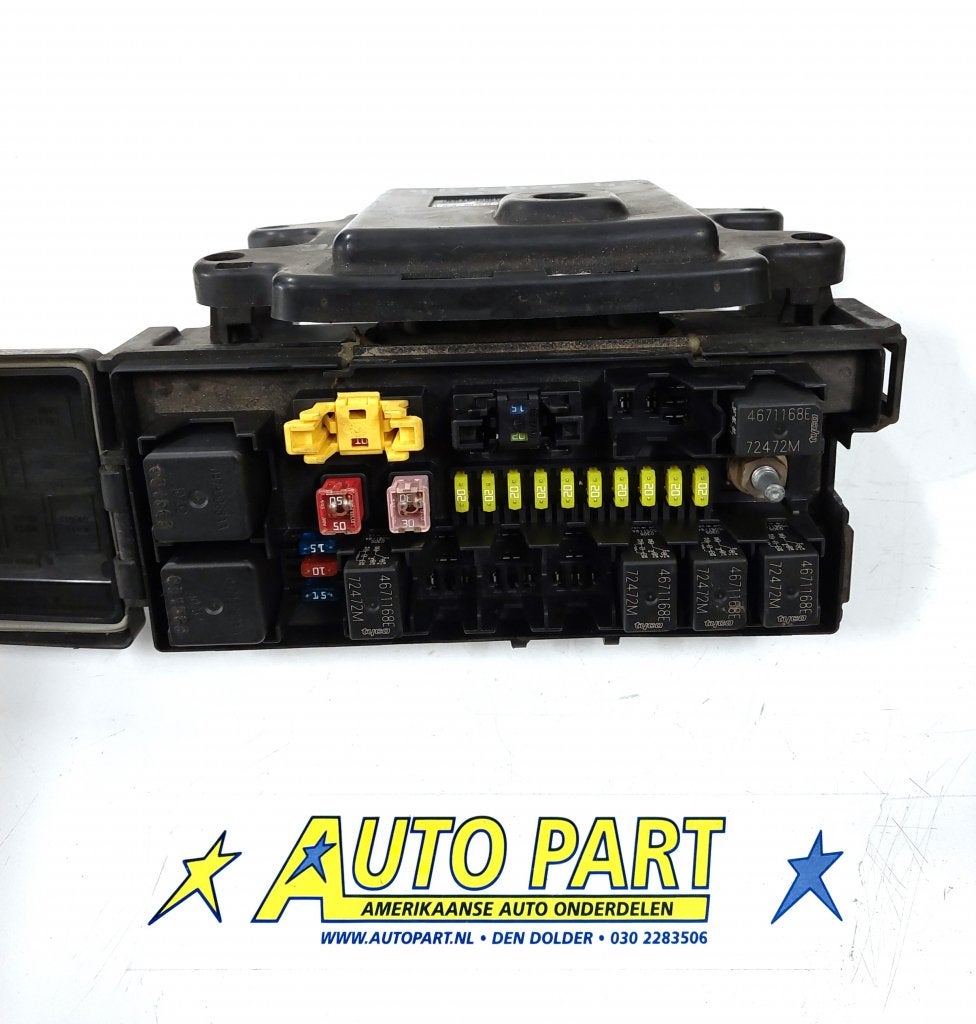 Jeep Grand Cherokee zekeringkast 2005, Gebruikt, PO Box 21-8004 | Auburn Hills, MI 48321-8004, Ophalen of Verzenden, Jeep