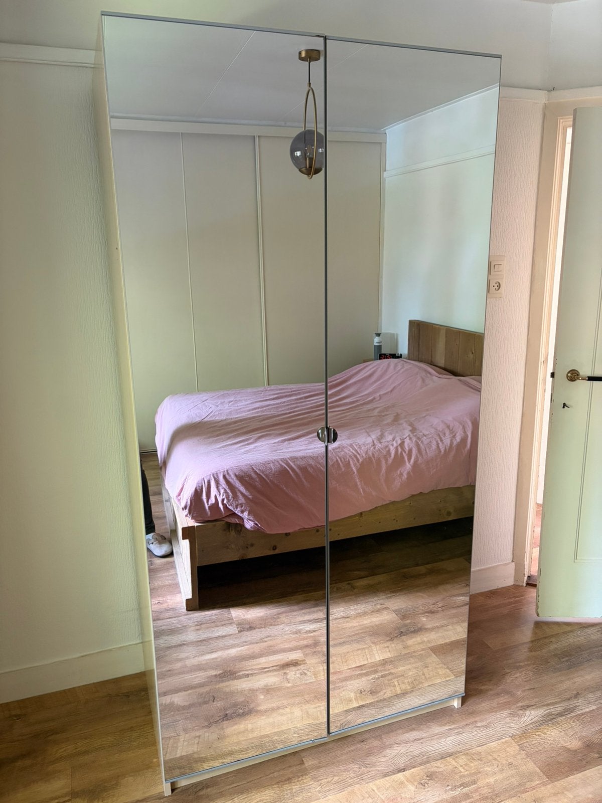 Ikea kast met spiegeldeuren 200 x 100 x 60, Huis en Inrichting, Kasten | Kledingkasten, Met plank(en), 200 cm of meer, Zo goed als nieuw