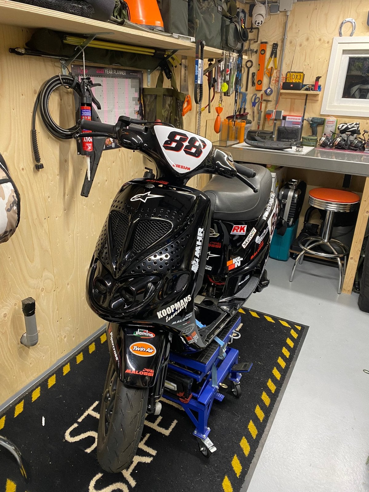Zip SP 98 1e Eigenaar met kenteken , Race klaar Full Malossi, Fietsen en Brommers, Scooters | Piaggio, Ophalen, Zo goed als nieuw