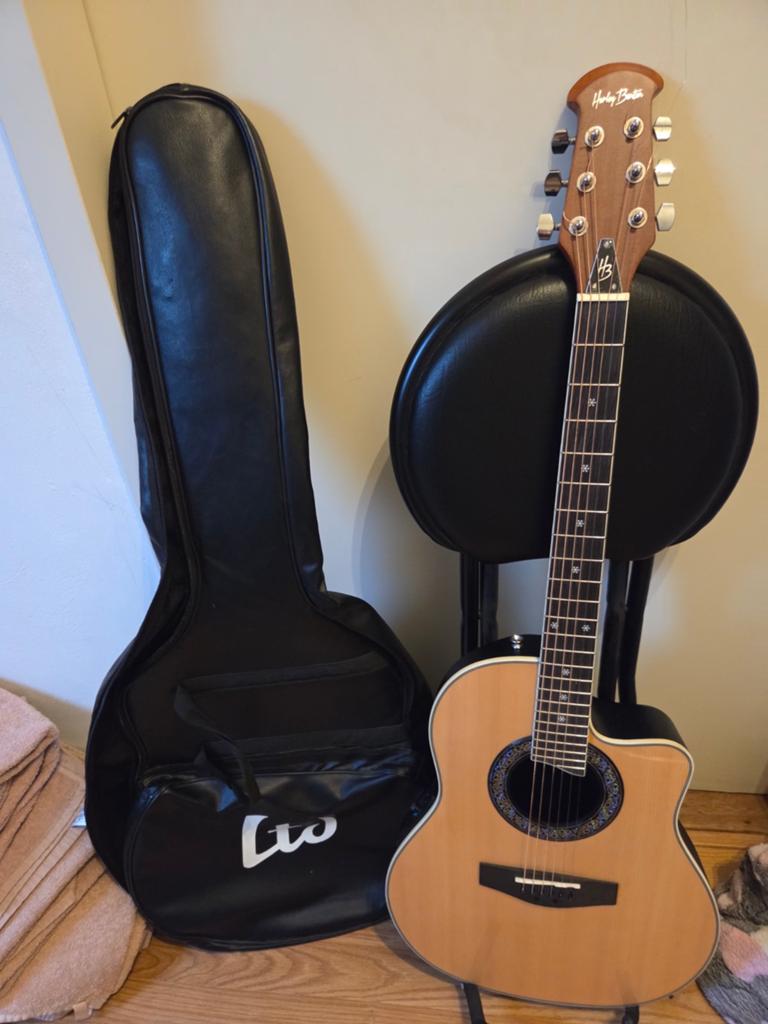 Semi akoestisch gitaar, Muziek en Instrumenten, Ophalen of Verzenden