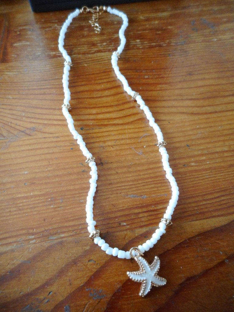prachtige witte kralenketting met een zeester, Overige materialen, Met strass, Wit, Nieuw