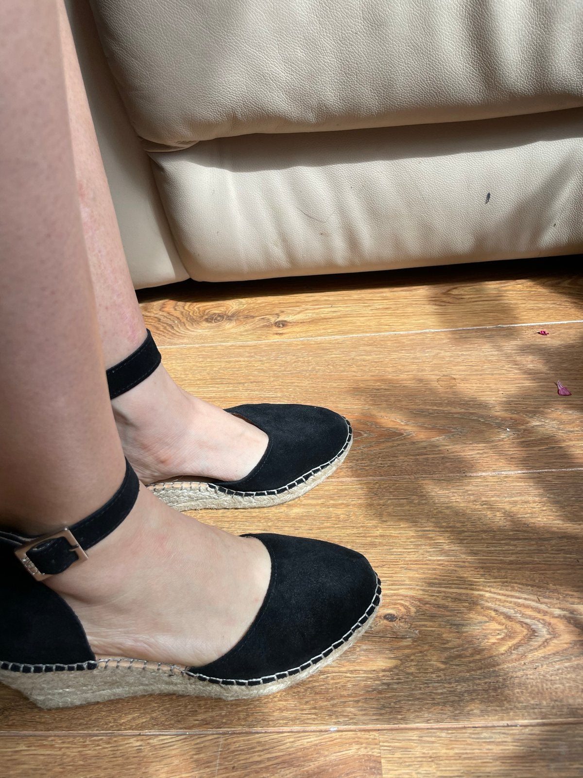 Zwarte suède espadrilles maat 40 - zo goed als nieuw, Zwart, Ophalen of Verzenden, Zo goed als nieuw, Espadrilles of Moccasins