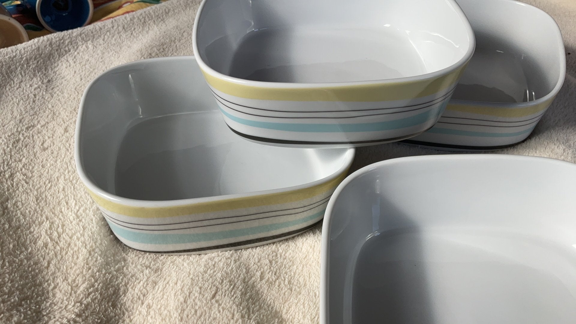 Ikea vintage 4 ovenschaaltjes voor maaltijd 1 pers., Gebruikt, Keramiek, IKEA, Ophalen of Verzenden