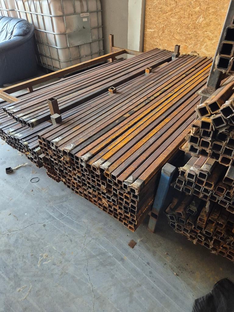 Stalen kokers, Doe-het-zelf en Verbouw, Metalen, Ophalen, Zo goed als nieuw, IJzer