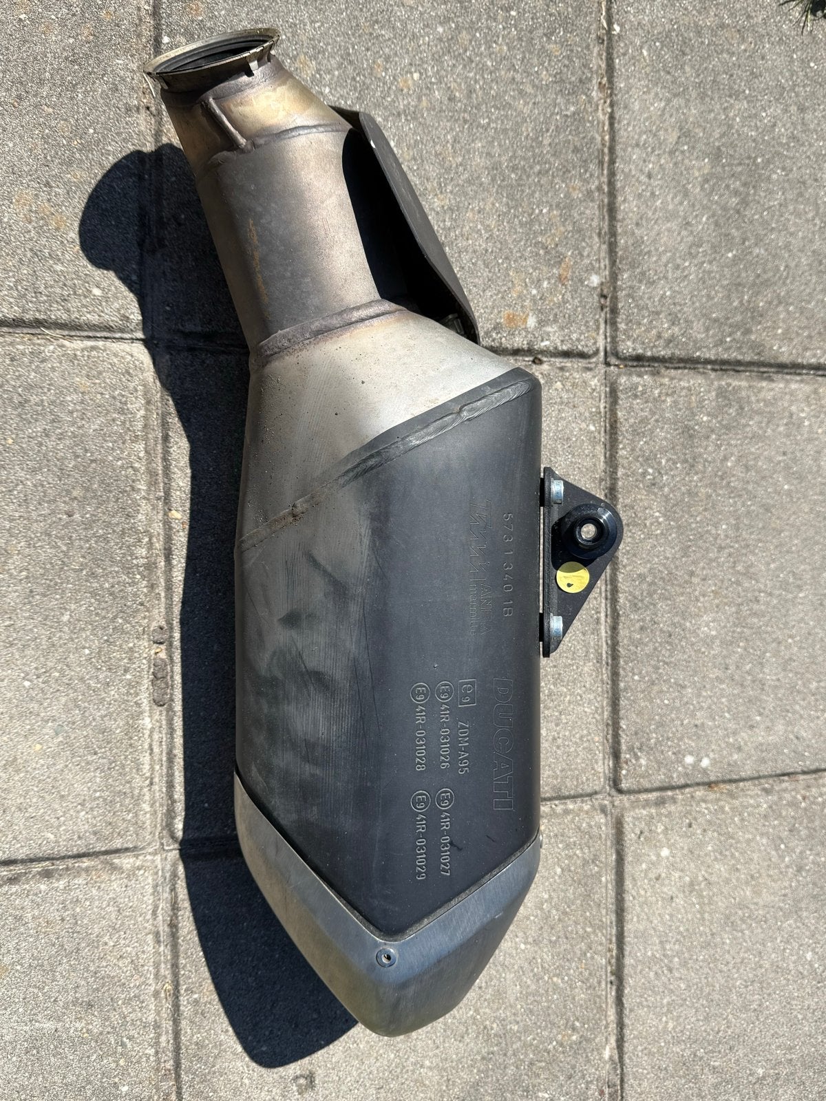 Originele uitlaat Ducati Hypermotard 821 (57313401B), Motoren, Ophalen, Gebruikt