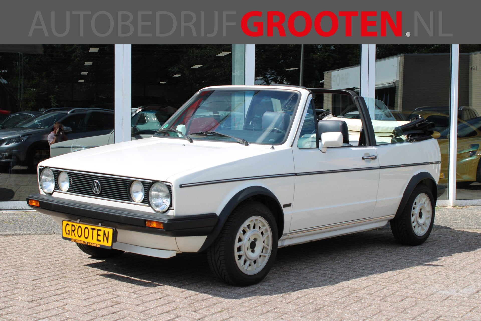 Volkswagen Golf 1.6 Karmann cabrio (bj 1987), Auto's, Oldtimers, Lederen bekleding, Overige carrosserieën, Volkswagen, Wit