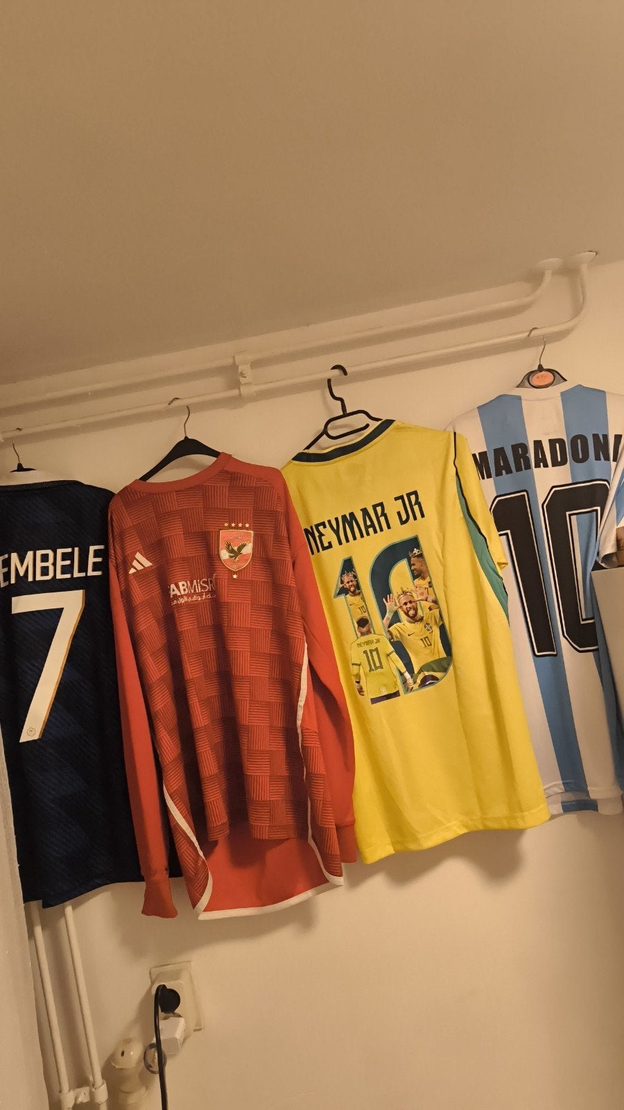 Voetbalshirts: Dembélé, Neymar, Maradona & Al Ahli maat M, Ophalen, Zo goed als nieuw, Shirt