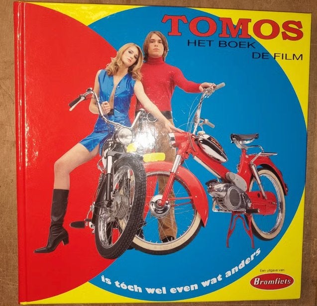 'TOMOS - het boek, de film’, Ophalen of Verzenden, Zo goed als nieuw