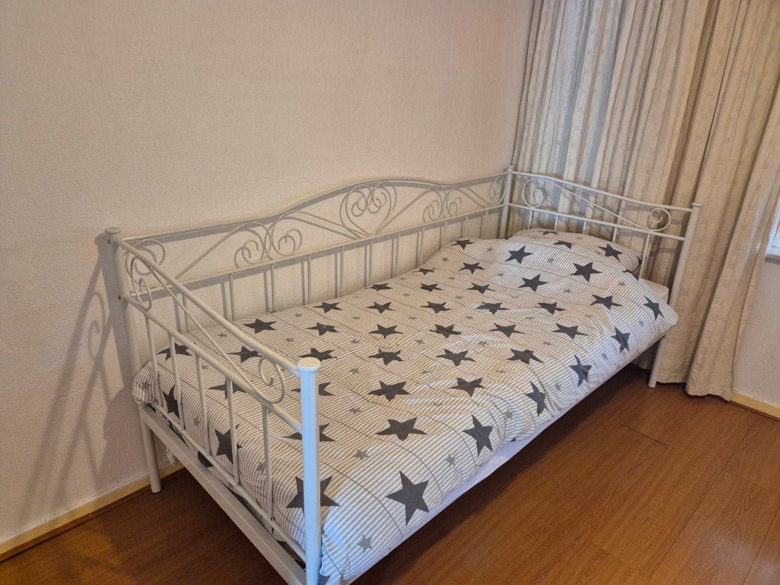 1 persoonsbed compleet, Huis en Inrichting, Slaapkamer | Bedden, Ophalen, Eenpersoons, Hout, 90 cm