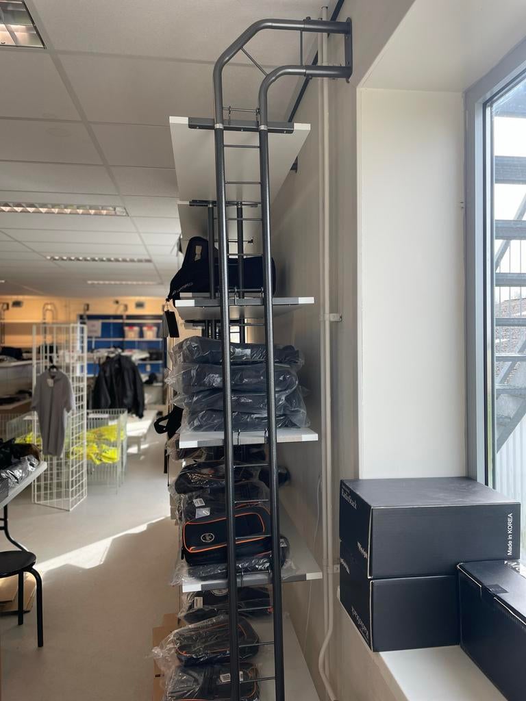 Wandstellingen, Huis en Inrichting, Ophalen, Met plank(en), 100 tot 150 cm, 200 cm of meer