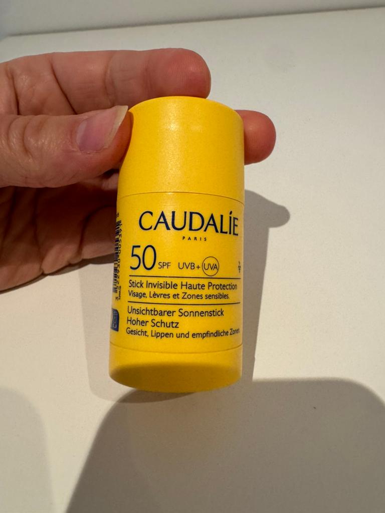 15g Caudalie SPF50 Onzichtbare Zonnestick - Gezicht & Lippen, Sieraden, Tassen en Uiterlijk, Uiterlijk | Gezichtsverzorging, Ophalen of Verzenden