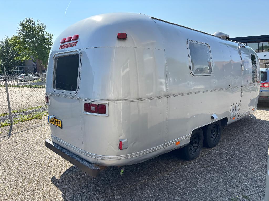 Airstream, Caravans en Kamperen, Caravans, Particulier, 1500 - 2000 kg, Rondzit, Overige merken, Overige typen, 7 tot 8 meter