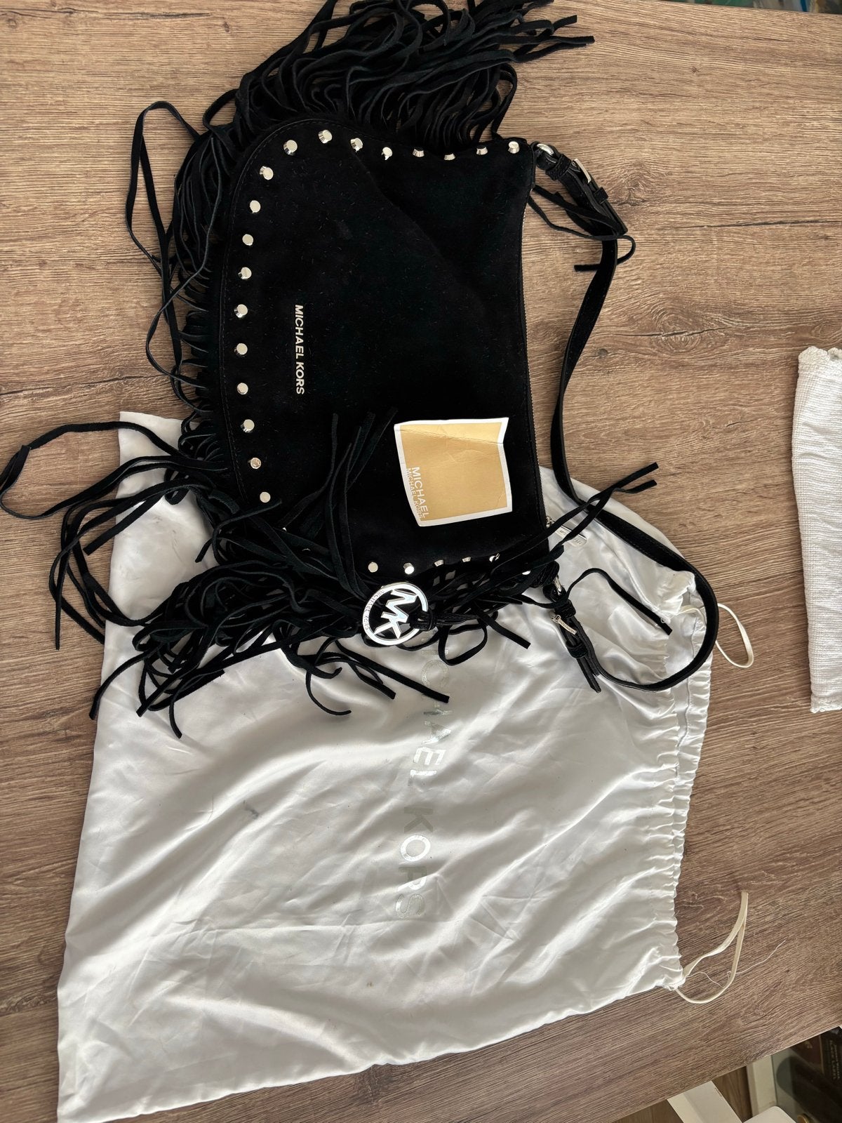 Michael Kors suède tasje met franjes - Zwart, Ophalen of Verzenden, Nieuw, Zwart, Schoudertasje
