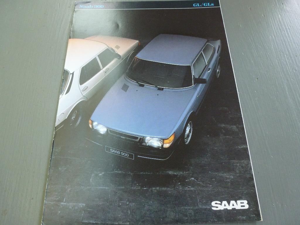 Saab 900 folder 1983 Nederlands, Ophalen of Verzenden, Zo goed als nieuw, Overige merken
