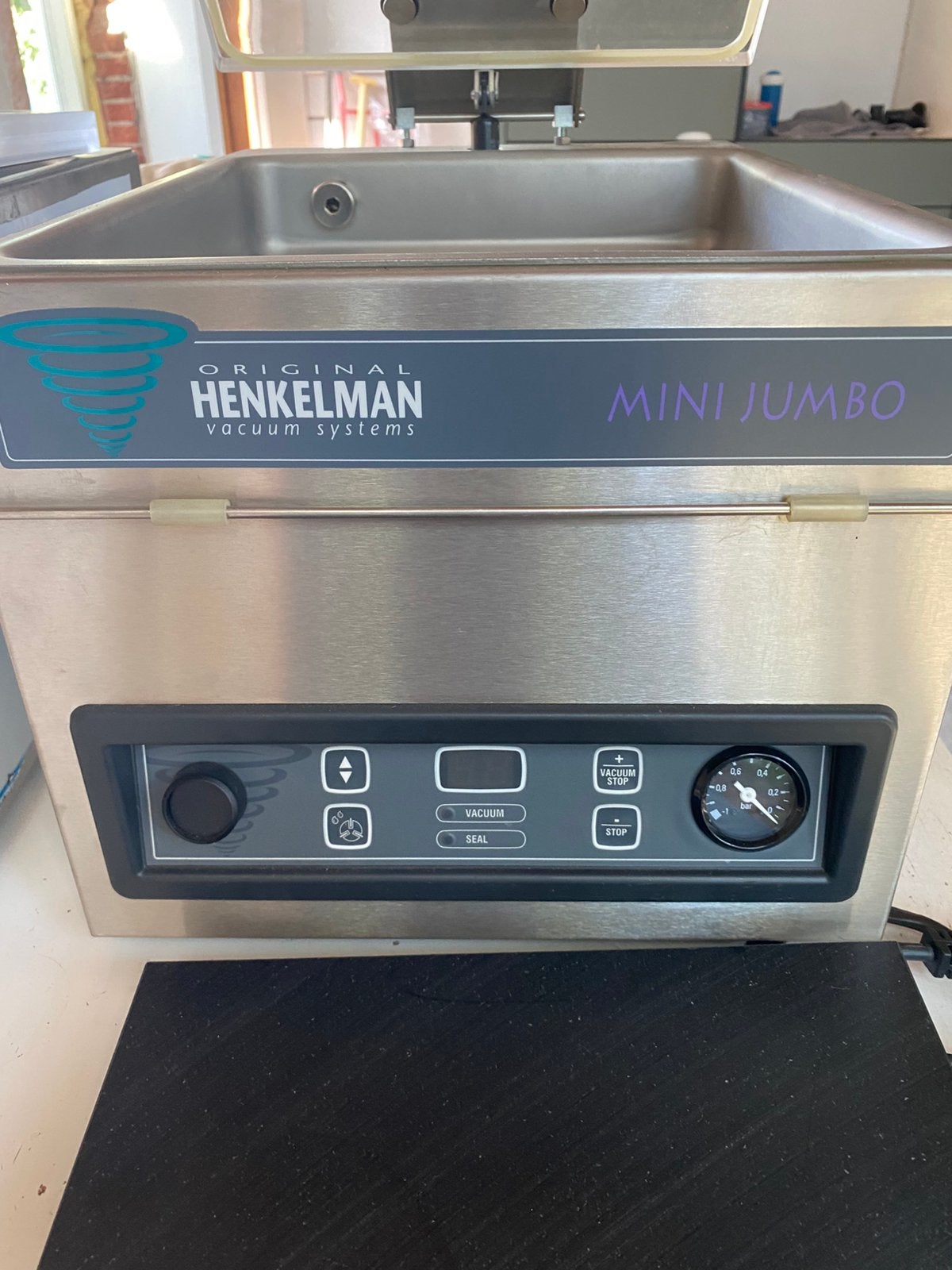Henkelman Mini Jumbo, Ophalen