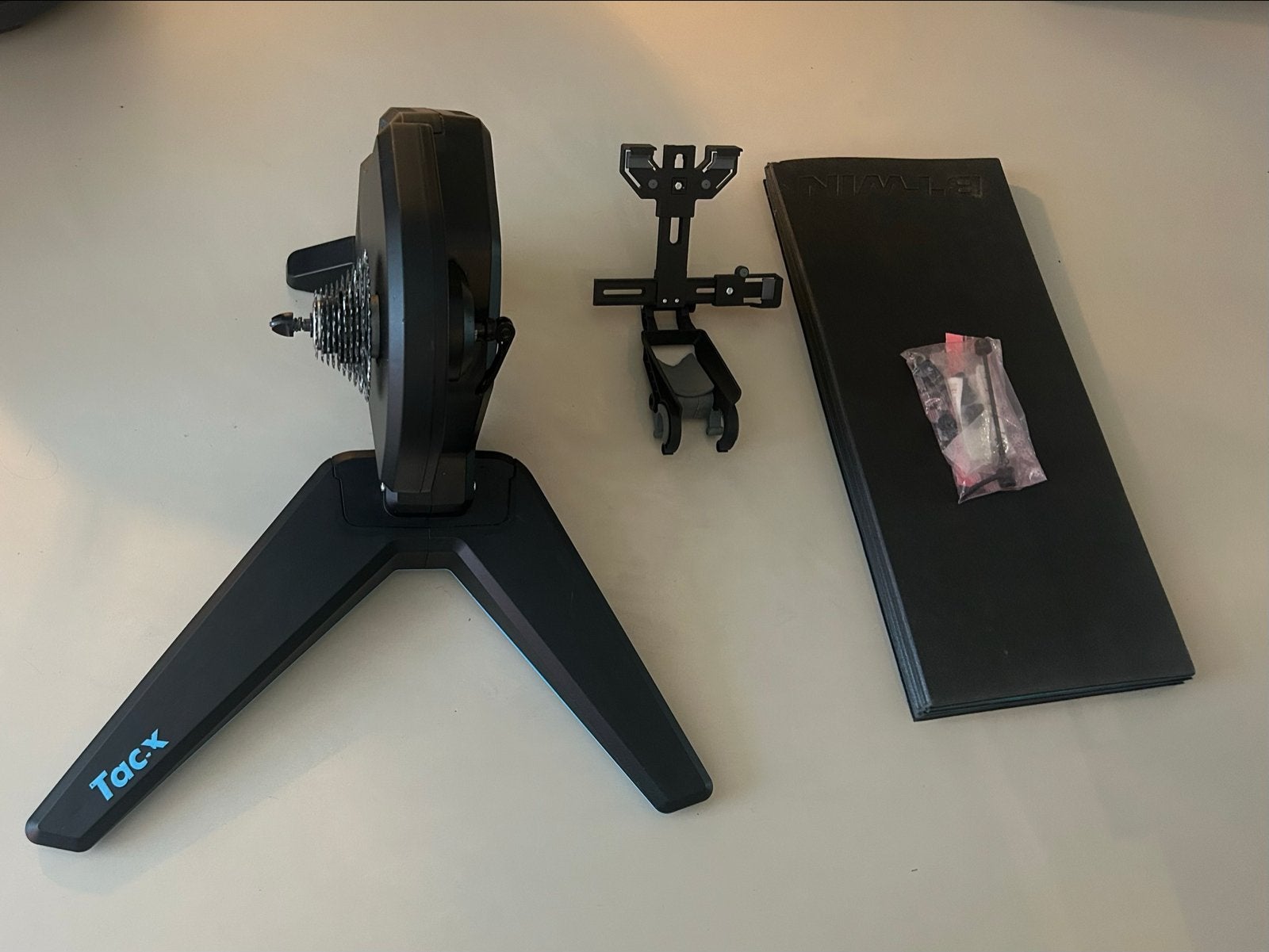 Tacx Flux 2 Smart Trainer met accessoires, Overige typen, Staal, Ophalen of Verzenden, Zo goed als nieuw