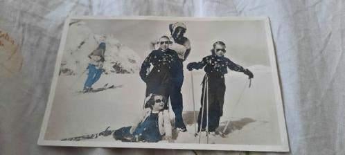 kaart koningin met 3 prinsessen in de sneeuw zermatt 1947, Ophalen of Verzenden, Nieuw, Nederland, Kaart, Foto of Prent