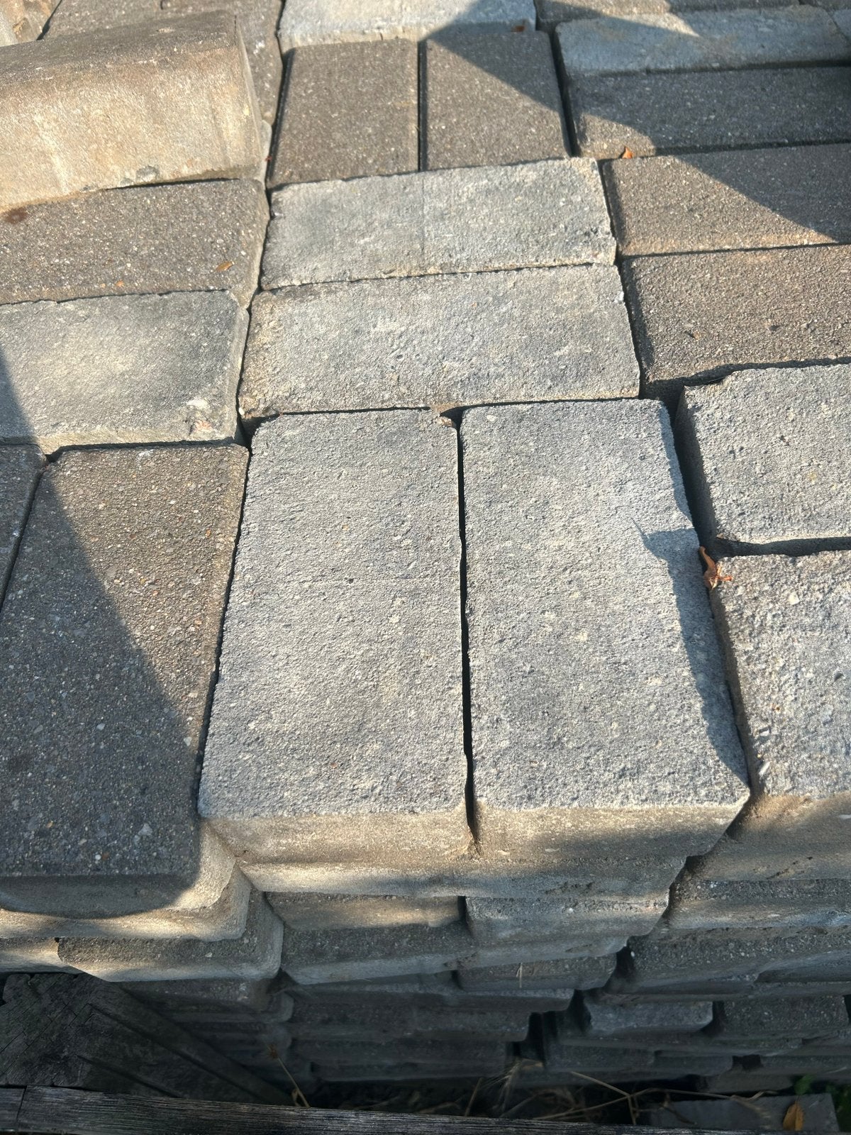 Gratis grindtegels (50x50 cm) en klinkers af te halen, Tuin en Terras, Ophalen, Gebruikt, 10 m² of meer