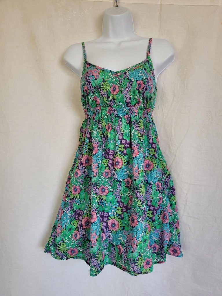 Leuke bloemetjesjurk mt 34 merk DIvided, ., Ophalen of Verzenden, Zo goed als nieuw, .
