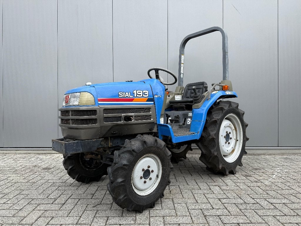 Iseki Sial 193 minitrekker - 23pk - 4wd - stuurbekrachtiging, Zakelijke goederen, Agrarisch | Tractoren, Gebruikt, Tot 2500, Tot 80 Pk