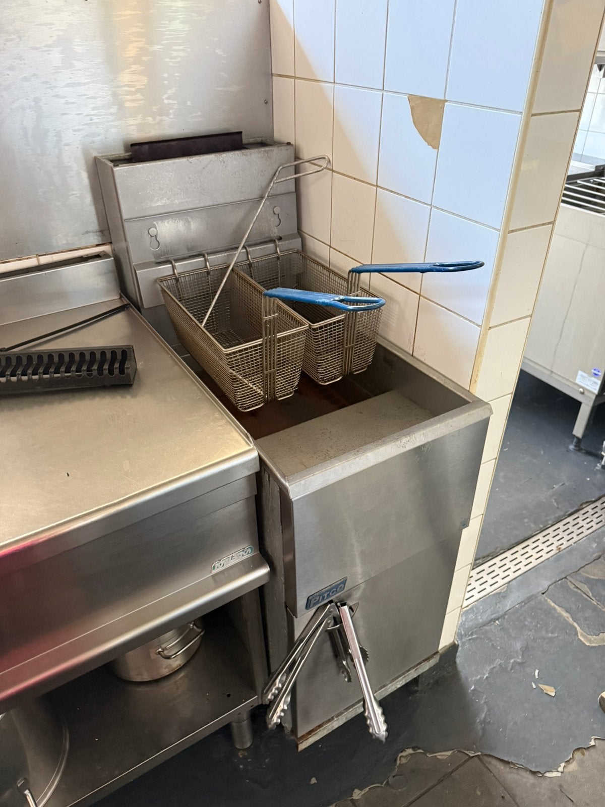 Professionele horeca friteuse gas, 4 liter of meer, Ophalen, Gebruikt, Duo-friteuse