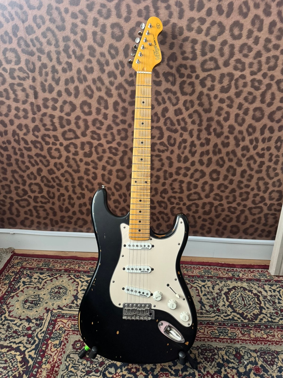 Vintage Icon V6 stratocaster, Ophalen, Zo goed als nieuw, Solid body, Overige merken