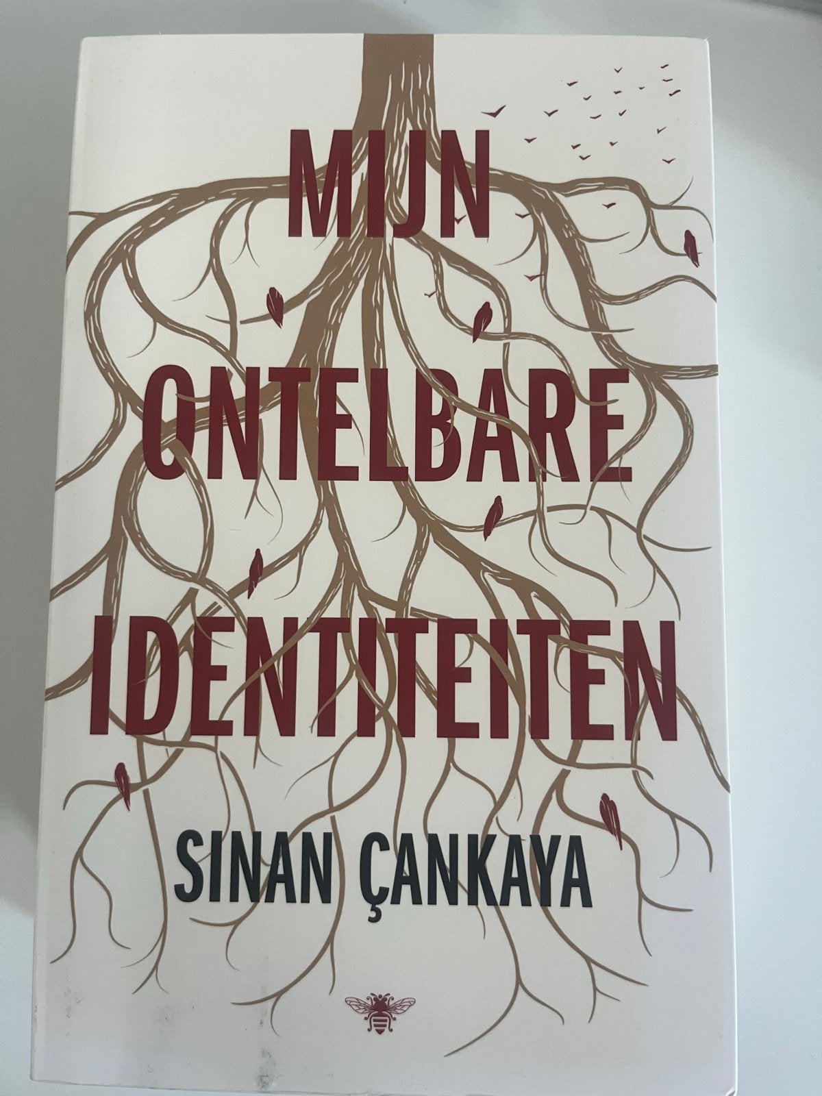 Mijn Ontelbare Identiteiten - Sinan Çankaya (Boek), Boeken, Ophalen of Verzenden, Zo goed als nieuw, Nederland
