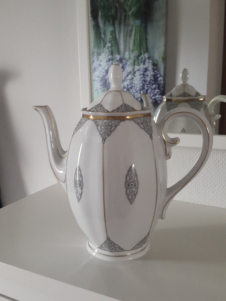 mooie brocante Koffiepot, Koenigszelt Silesia, wit,, Gebruikt, Verzenden, Porselein, Theepot