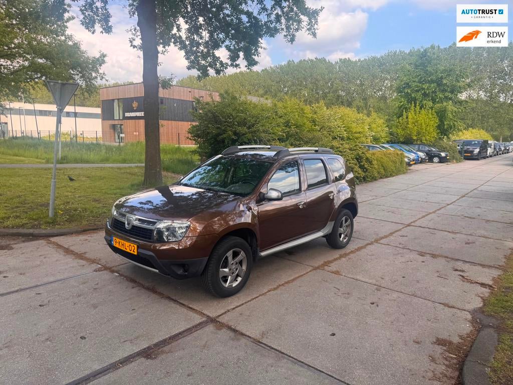 Dacia Duster 1.6 Lauréate LPG 2wd Airco.Leder, Auto's, Voorwielaandrijving, Euro 5, Gebruikt, 4 cilinders