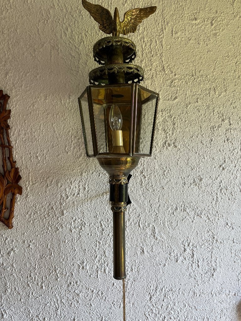 Antieke koetslamp, Ophalen