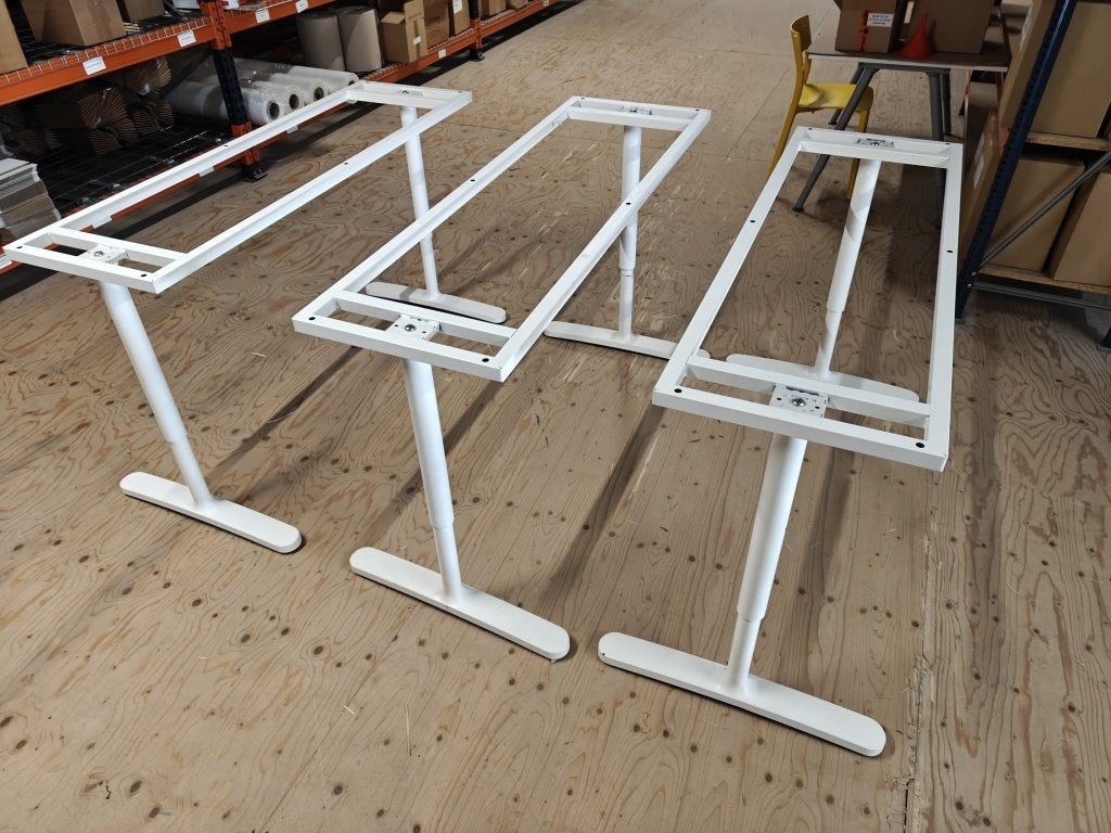 3x IKEA Bekant bureau onderstel wit - alles samen €25, Hobby en Vrije tijd, Overige Hobby en Vrije tijd, Ophalen, Gebruikt, Ikea