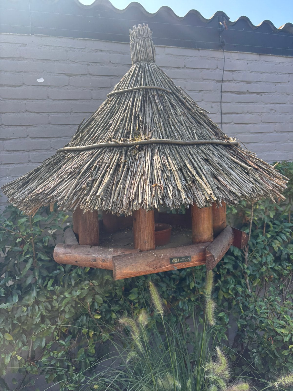 Zwevend vogelhuis – stijlvol, stevig en praktisch, Ophalen, Gebruikt