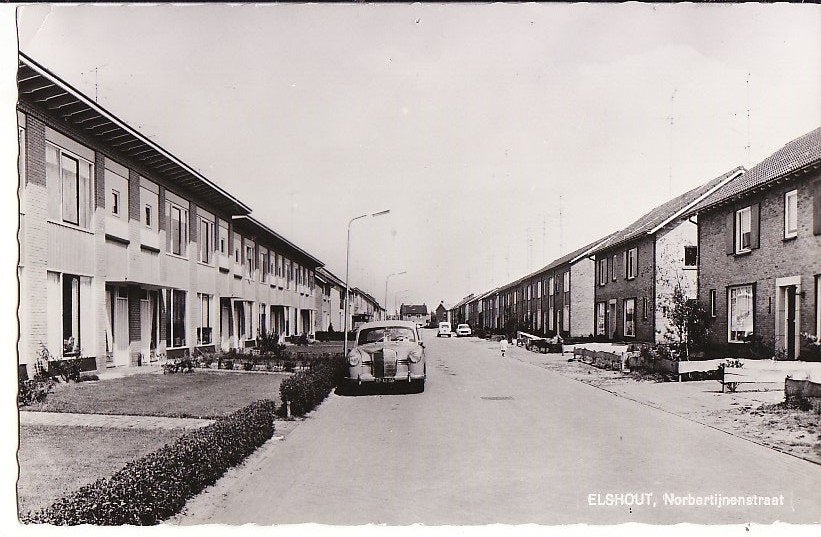 Elshout (NBr) Norbertijnenstraat 1967,(met Mercedes B.190), Ophalen, 1940 tot 1960, Ongelopen, Noord-Brabant