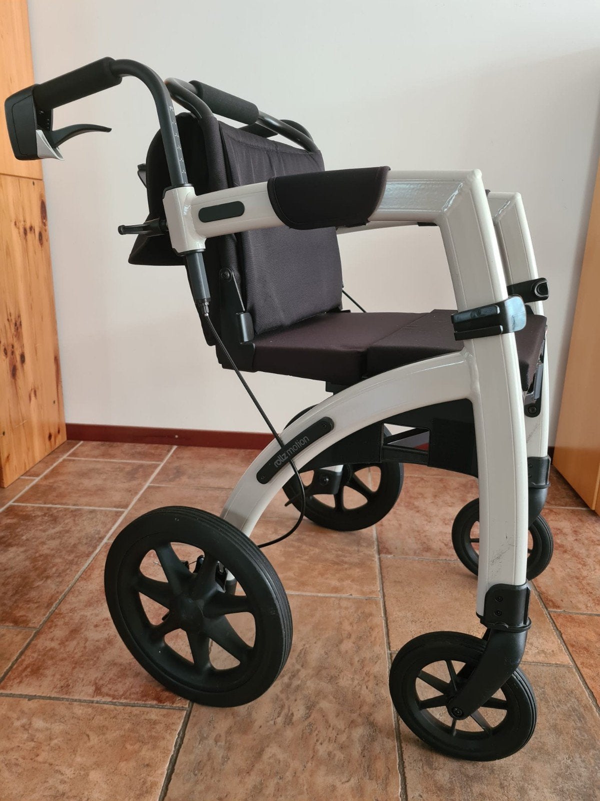 Rollz Motion rollator/rolstoel, Ophalen, Zo goed als nieuw